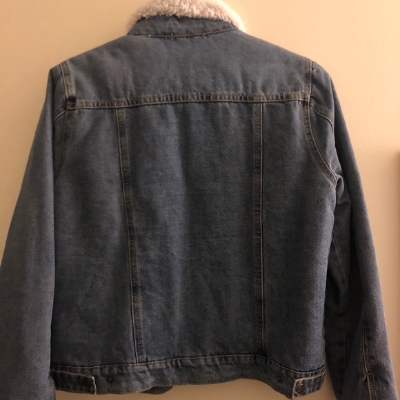 Jean jacket - Picture 2 of 3